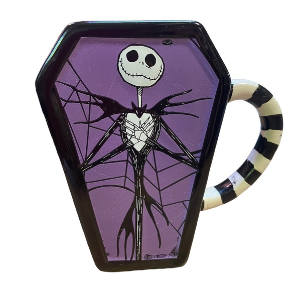NWOT DISNEY NIGHTMARE BEFORE CHRISTMAS COFFIN MUG - Picture 3 of 6